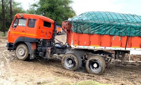 山地货车驾驶员3d截图4 山地货车驾驶员3d截图4